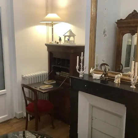 Privee Marmande Centre Ville Bed & Breakfast *